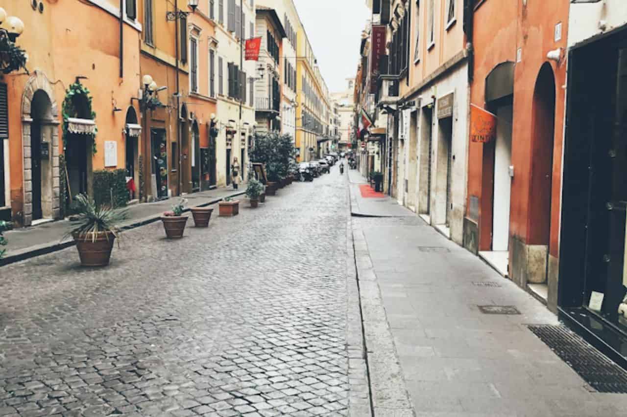 Del Pellegrino a historic street in Rome