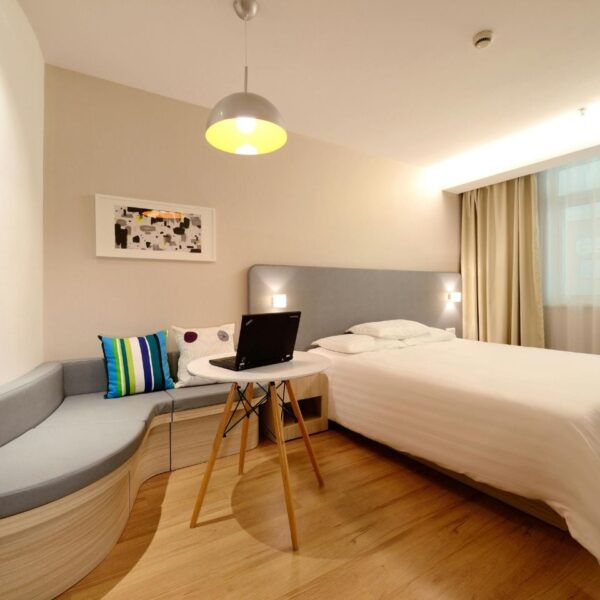 View of an Airbnb Room to showing Airbnb Tips to Save Money