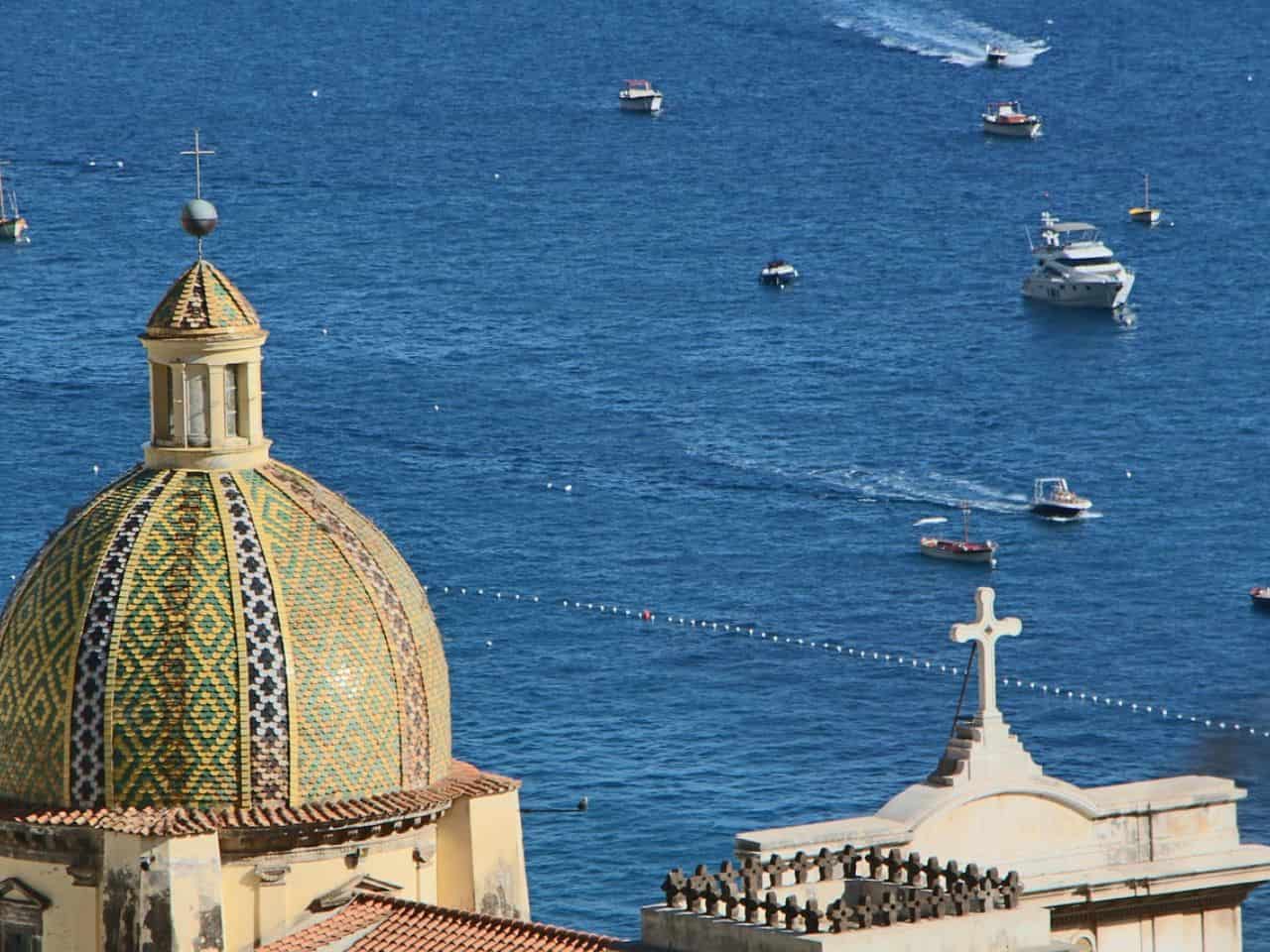 Boats are running on the Amalfi's Water