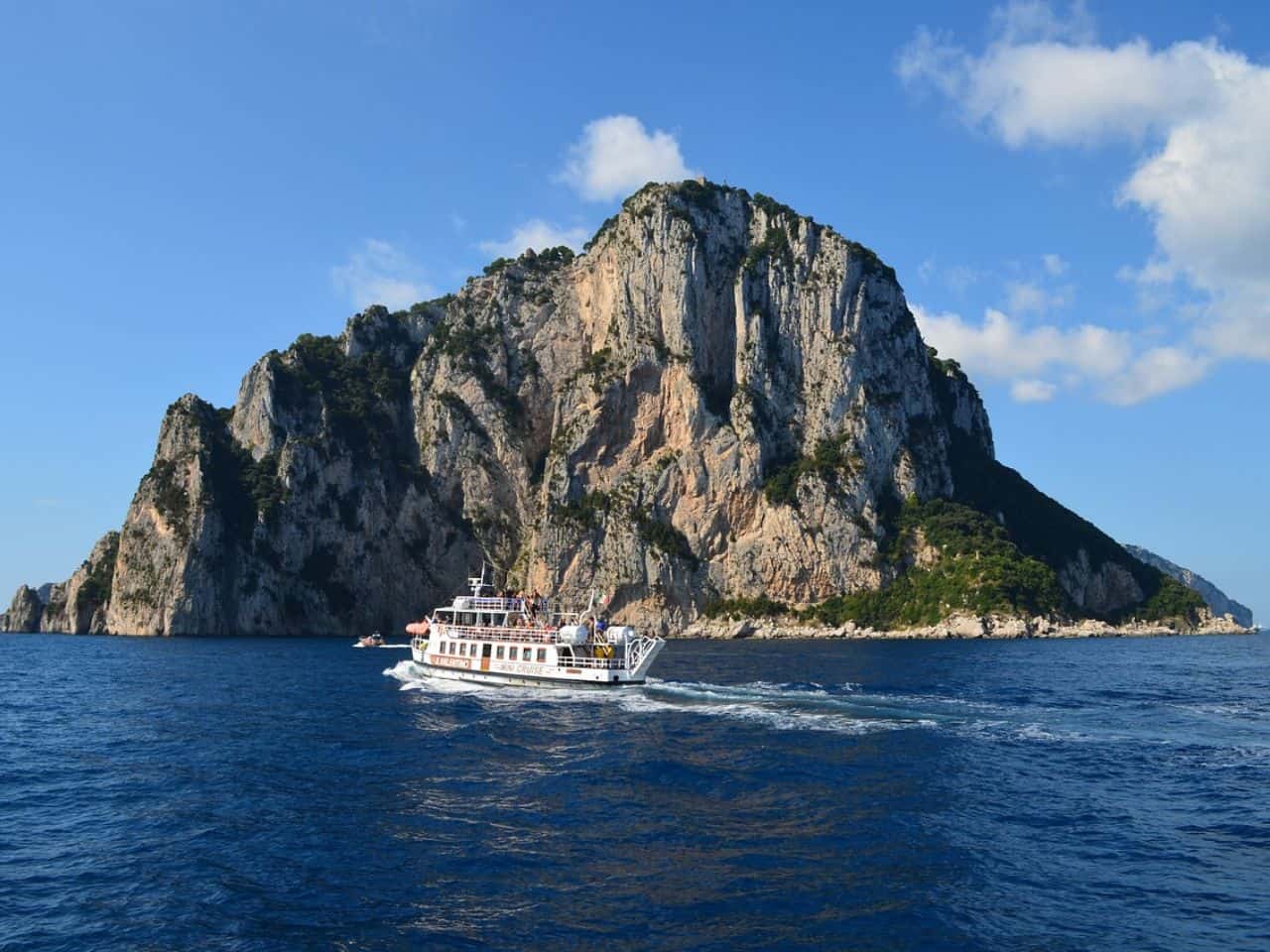 Stunning view of the Capri Island; best thing to do on the Amalfi