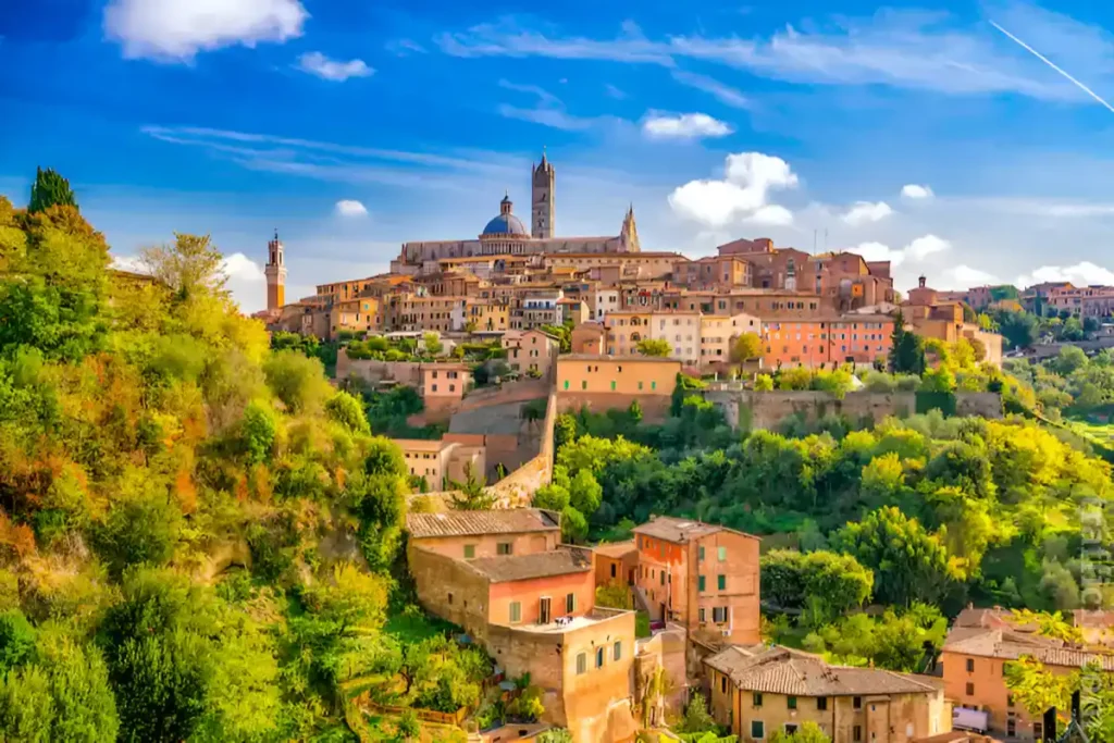 View of Siena, Italy; check this guide to know the best Italian Cities