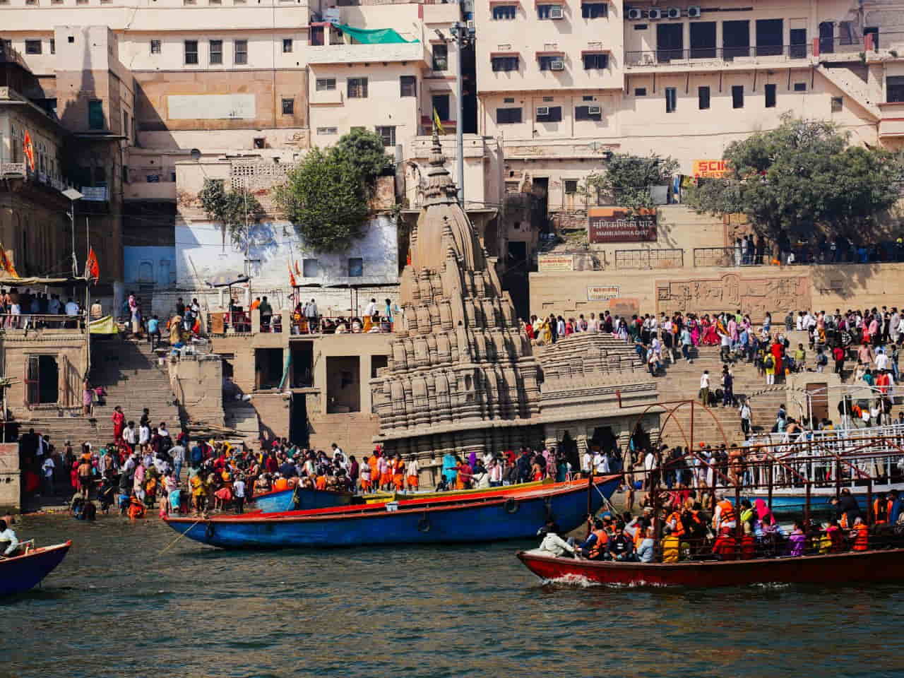Manikarnika Ghat in Kashi, India