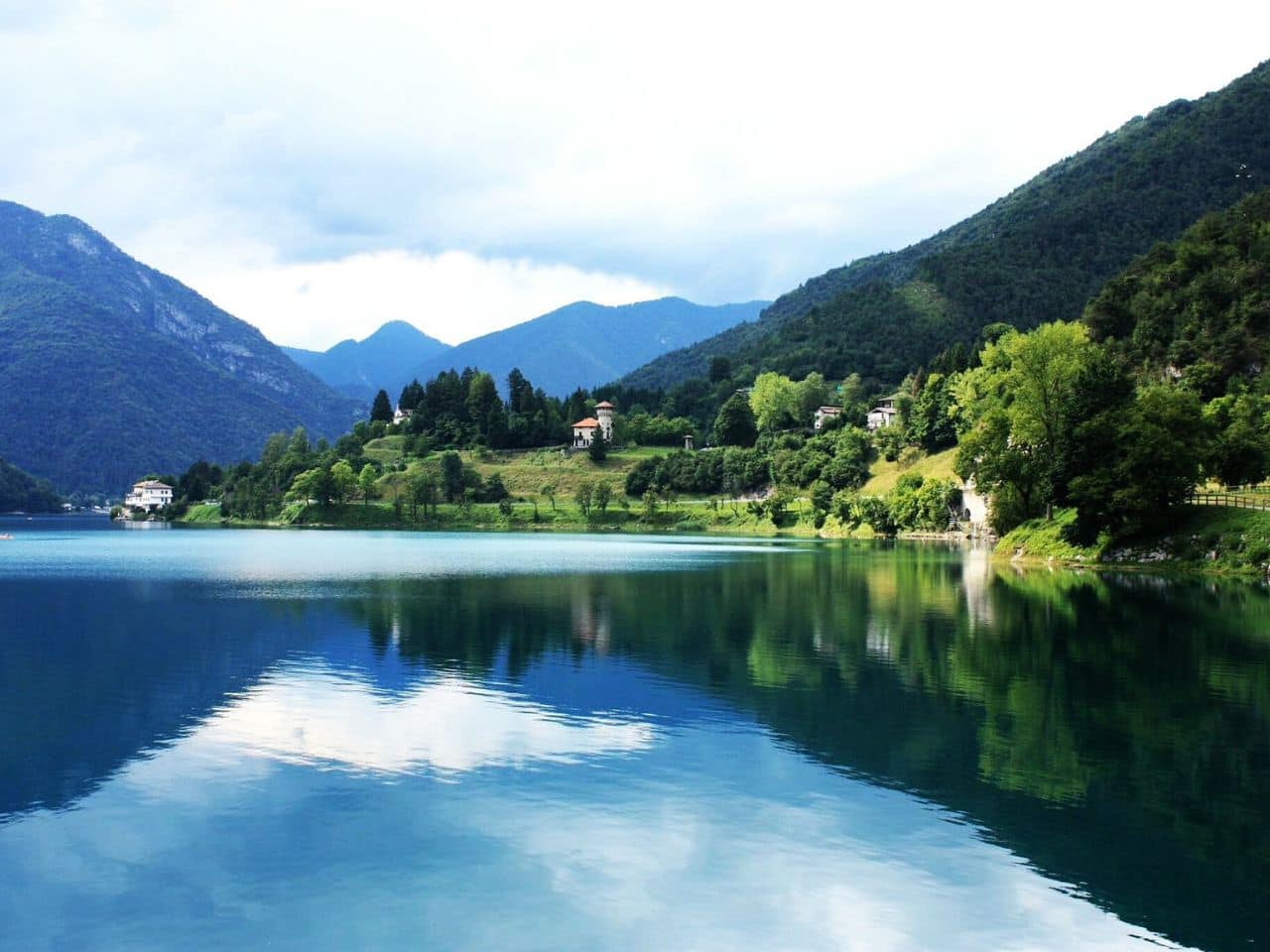 stunning view of Lake Ledro