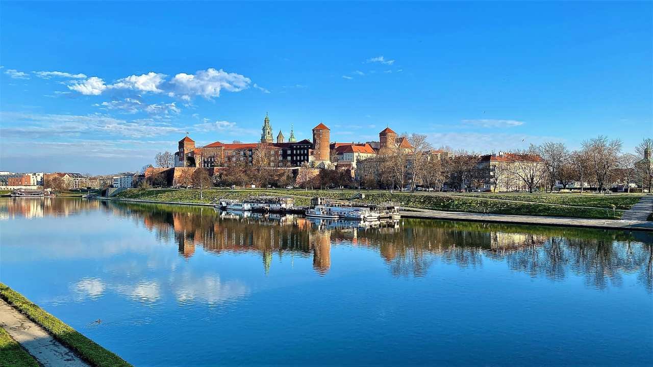 Wawel Castle and the Vistula River, Kraków, Poland