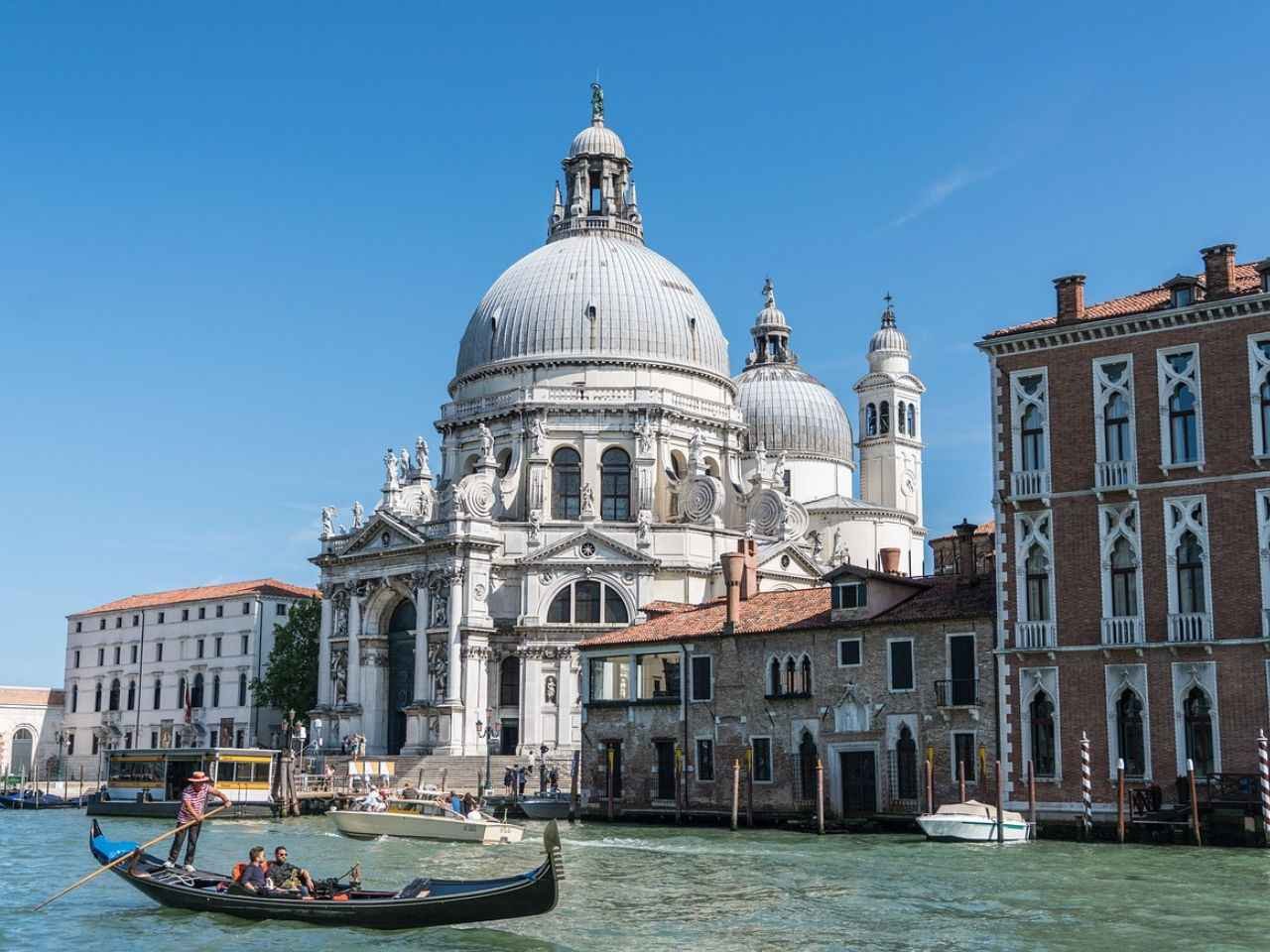 Gondola ride Venice proving the most romantic cities in Europe