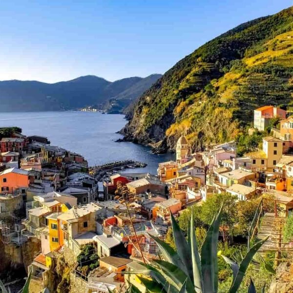 Best time to visit Italy - quiet shoulder season in Cinque Terre village